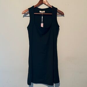 Qinsen Black Sleeveless Dress